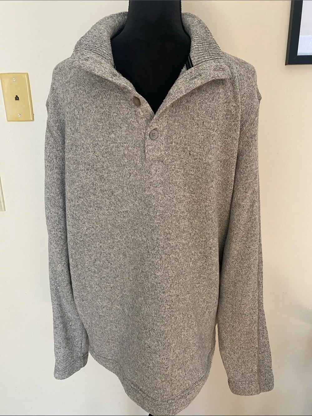 Van Heusen Men’s Classic Fit Mock Neck 1/4 Button Pullover Sweater Sz Large